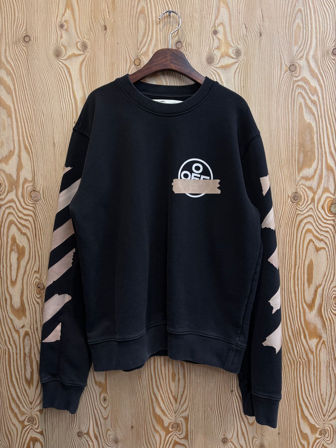 오프화이트 테이프 애로우 맨투맨 상품이미지2