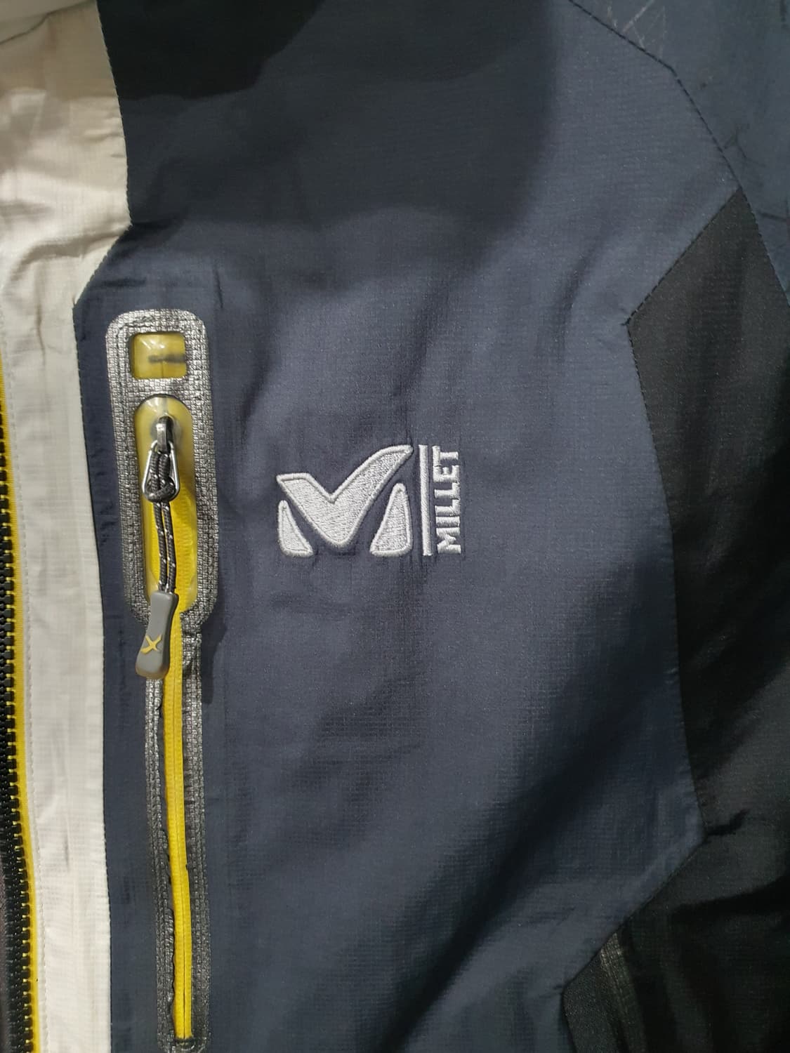 밀레 남성 방수 바람막이 상품이미지5