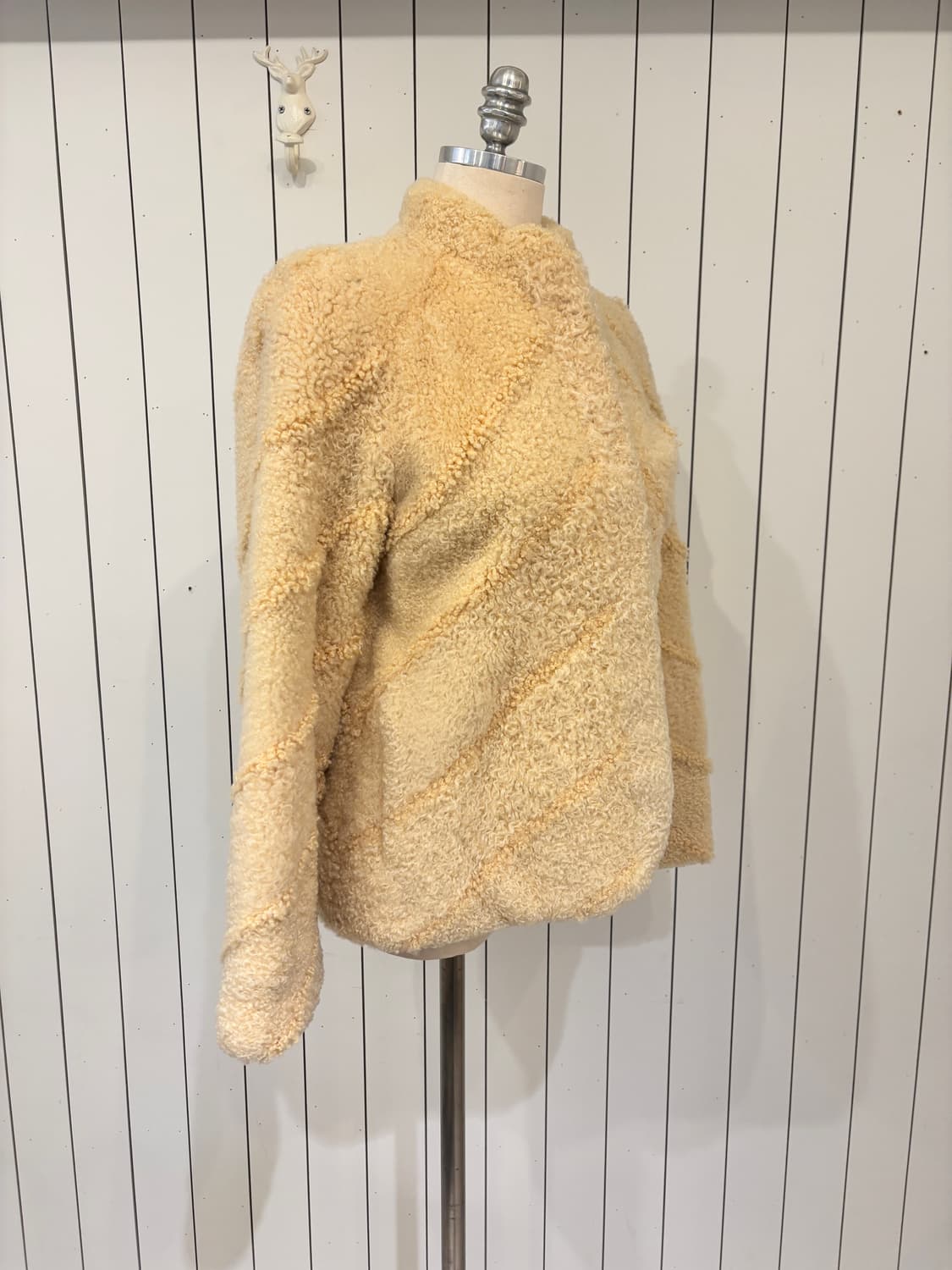 크림소프트 컬리 쉬어링 자켓 상품이미지4