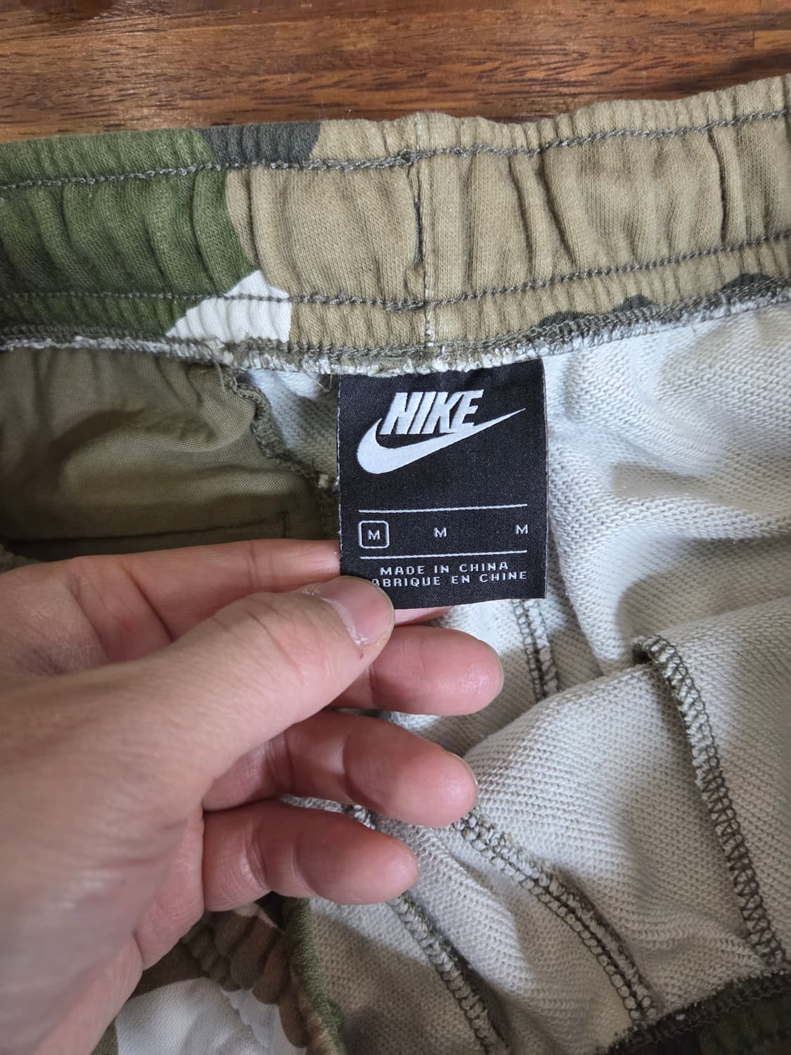 나이키 해외판 nsw 클럽 카모 트랙팬츠 m 상품이미지3