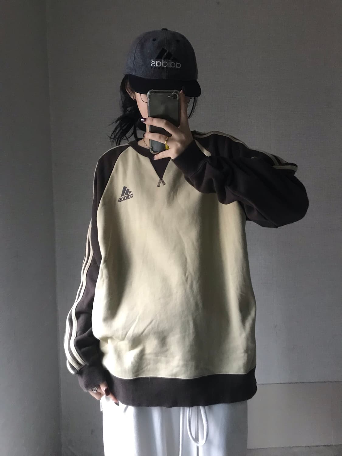 아디다스 베이지 브라운 00s 나그랑 맨투맨 상품이미지5