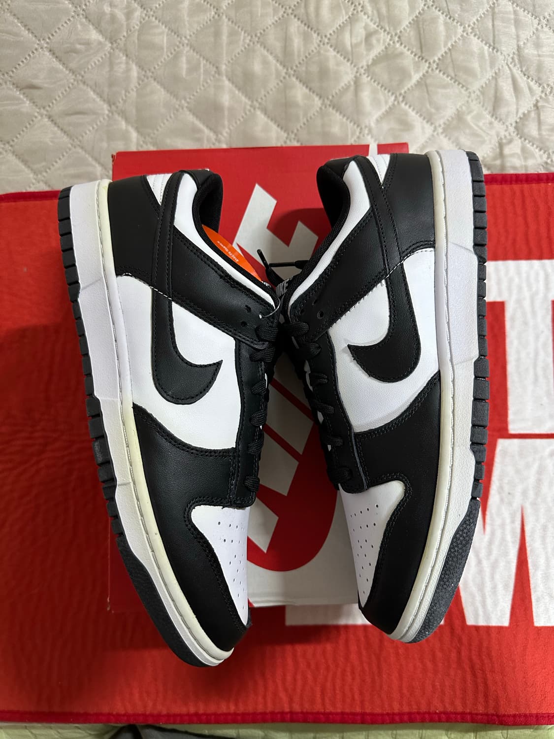 덩크 로우 범고래 300사이즈 상품이미지2