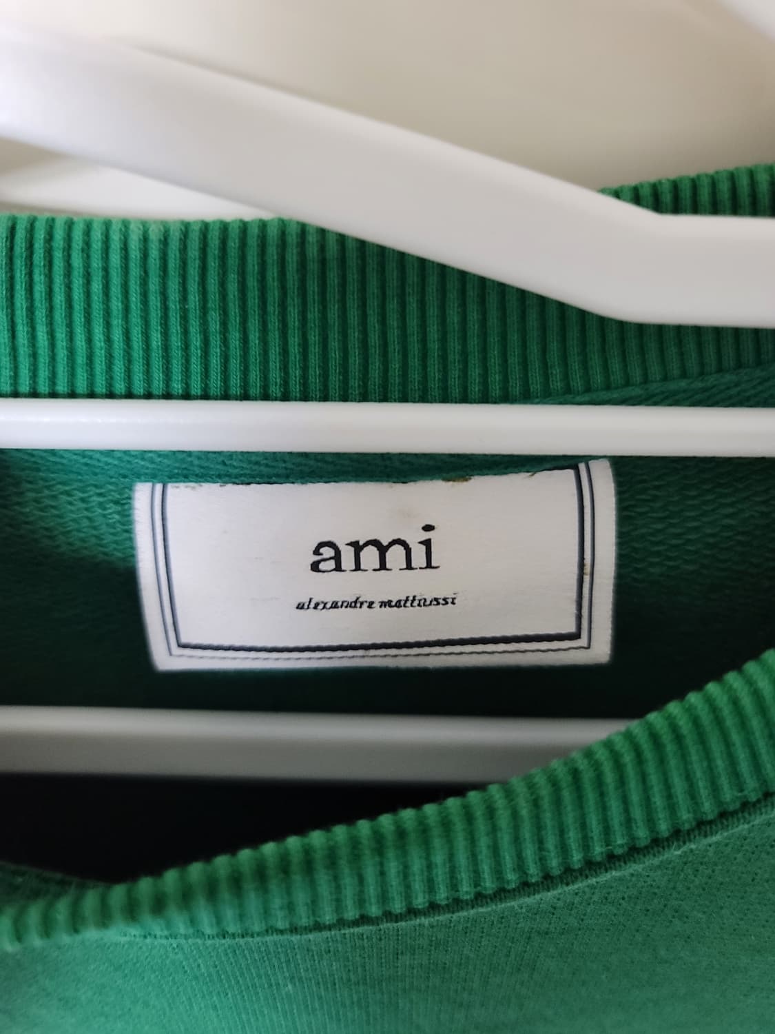 아미 헤비코튼 그린 맨투맨 S 95정사이즈 상태굿

남성95 딱맞음 상품이미지3