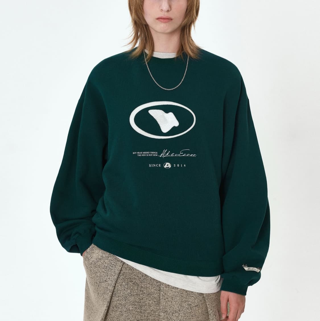 아더에러 etik logo 스웻셔츠 상품이미지1