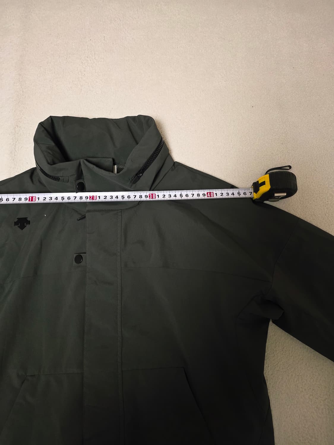 데상트 후드 바람막이 자켓  공용 85 상품이미지7