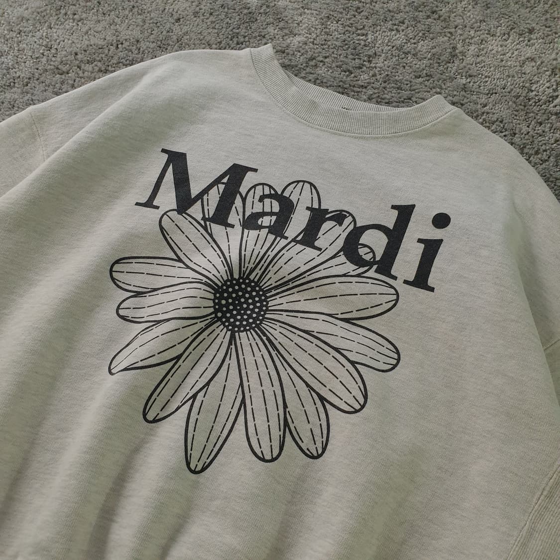 [무료배송] Mardi Mercredi 플라워 프린트 맨투맨 상품이미지4
