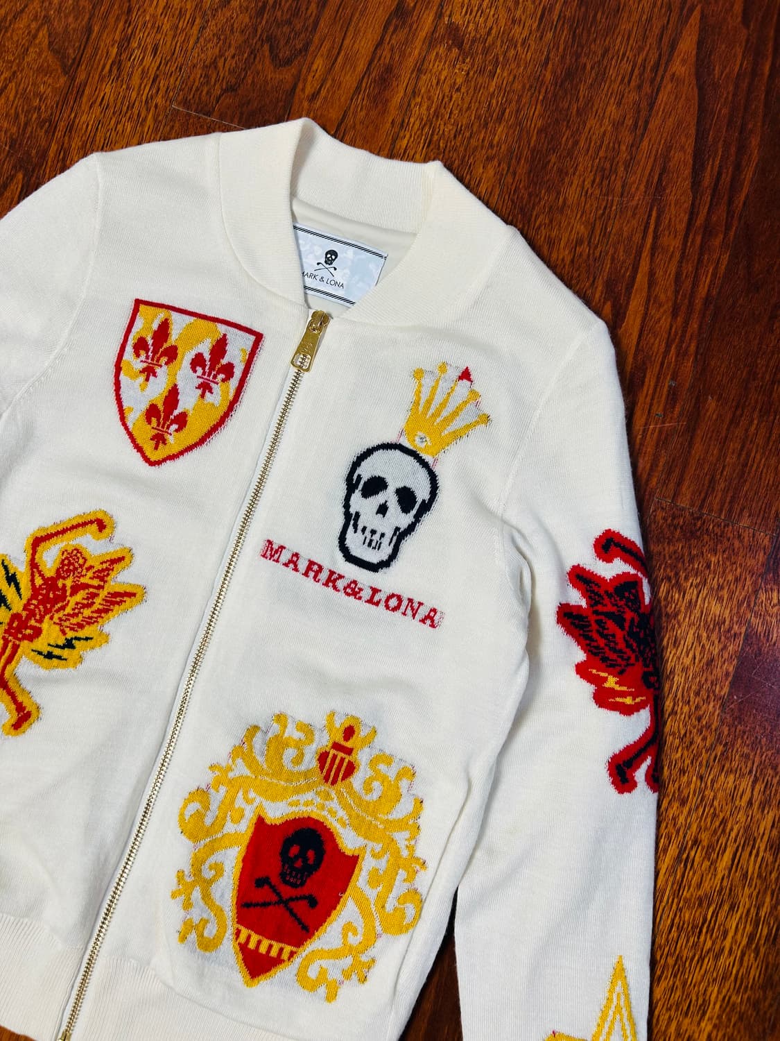 마크앤로나 여성 문양로고 방풍니트집업(S/55) 상품이미지3