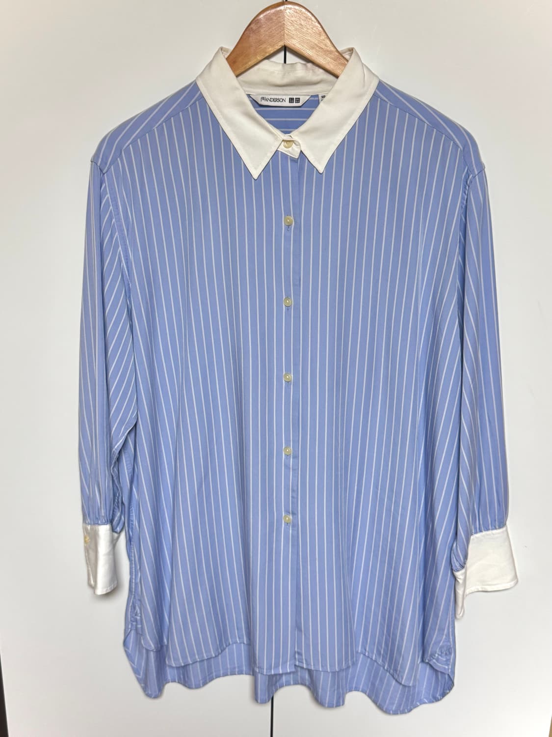 jw앤더슨 x 유니클로 셔츠 상품이미지3