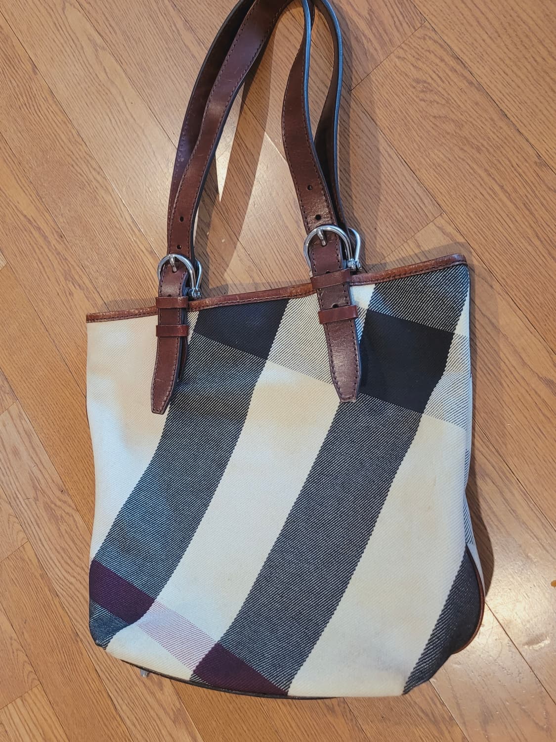 버버리 노바 체크 캔버스 토트백 상품이미지8