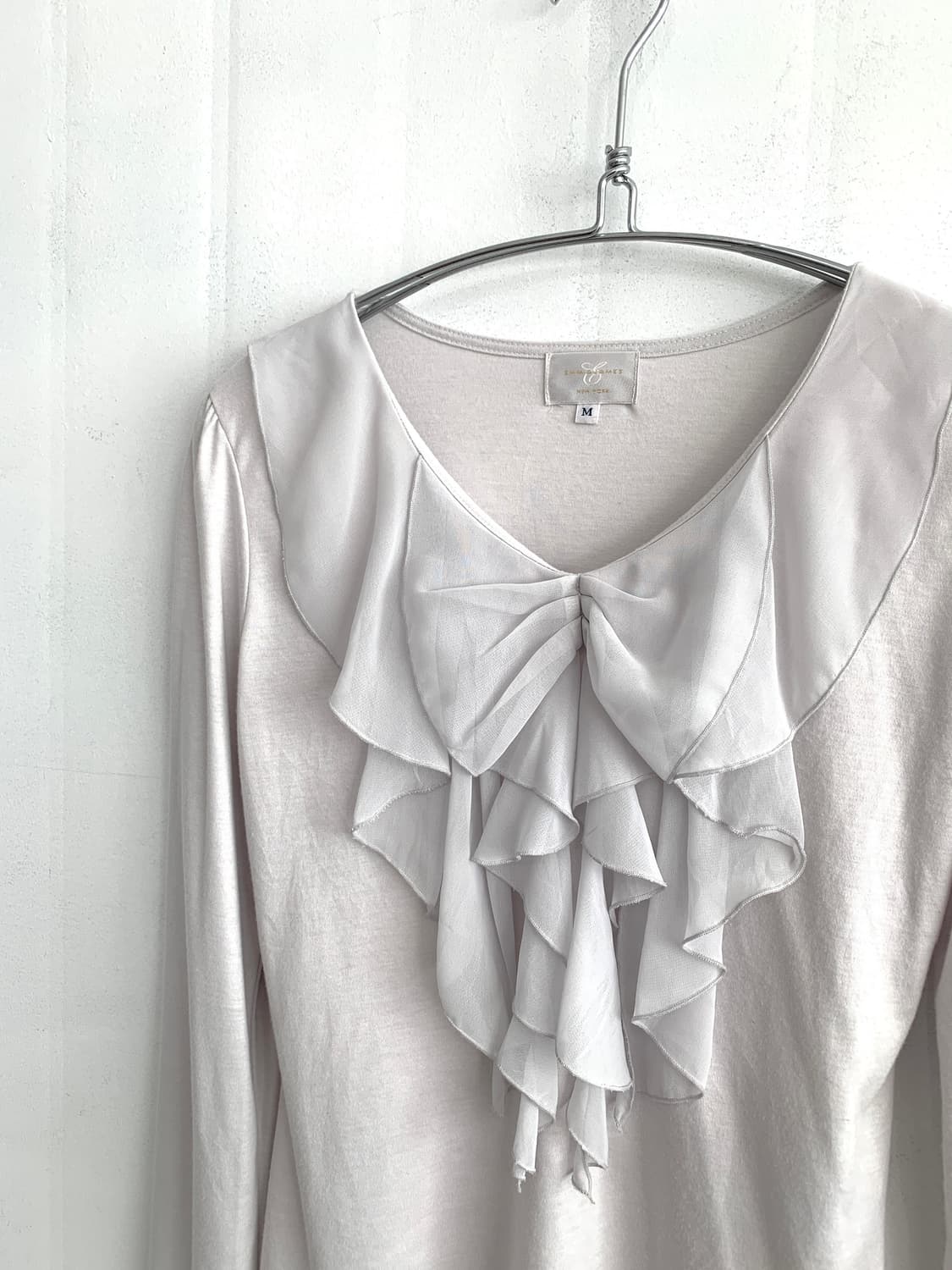 Soft Gray Ruffle Top 상품이미지8