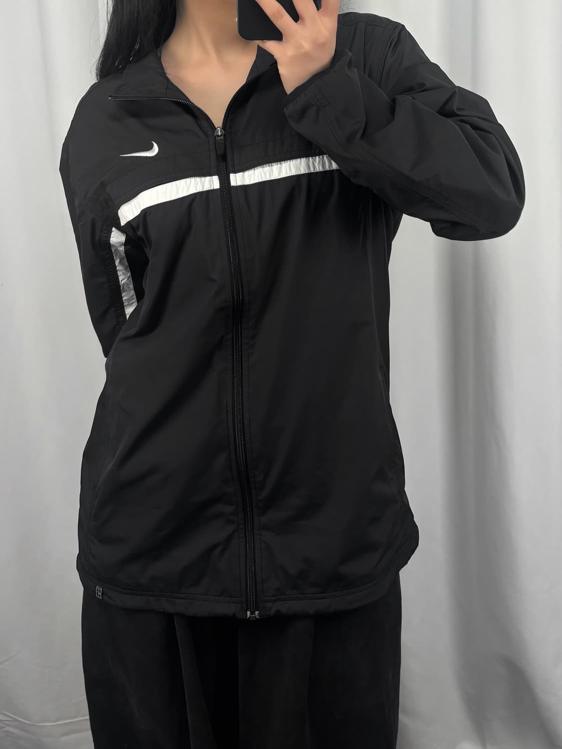 나이키 스우시 블랙 바람막이 자켓 상품이미지2