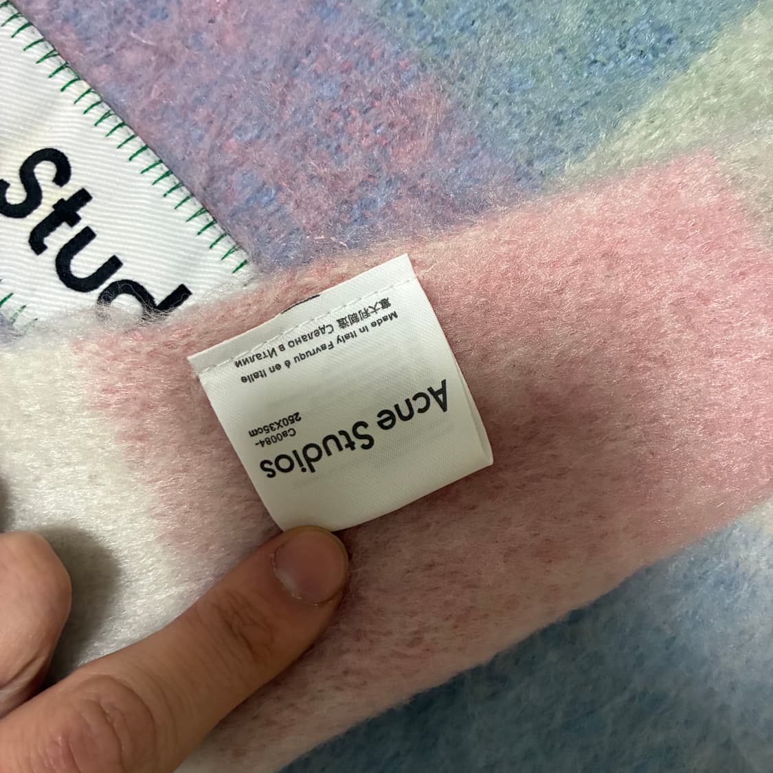 정품 아크네 스튜디오 모헤어 체크 머플러 상품이미지3