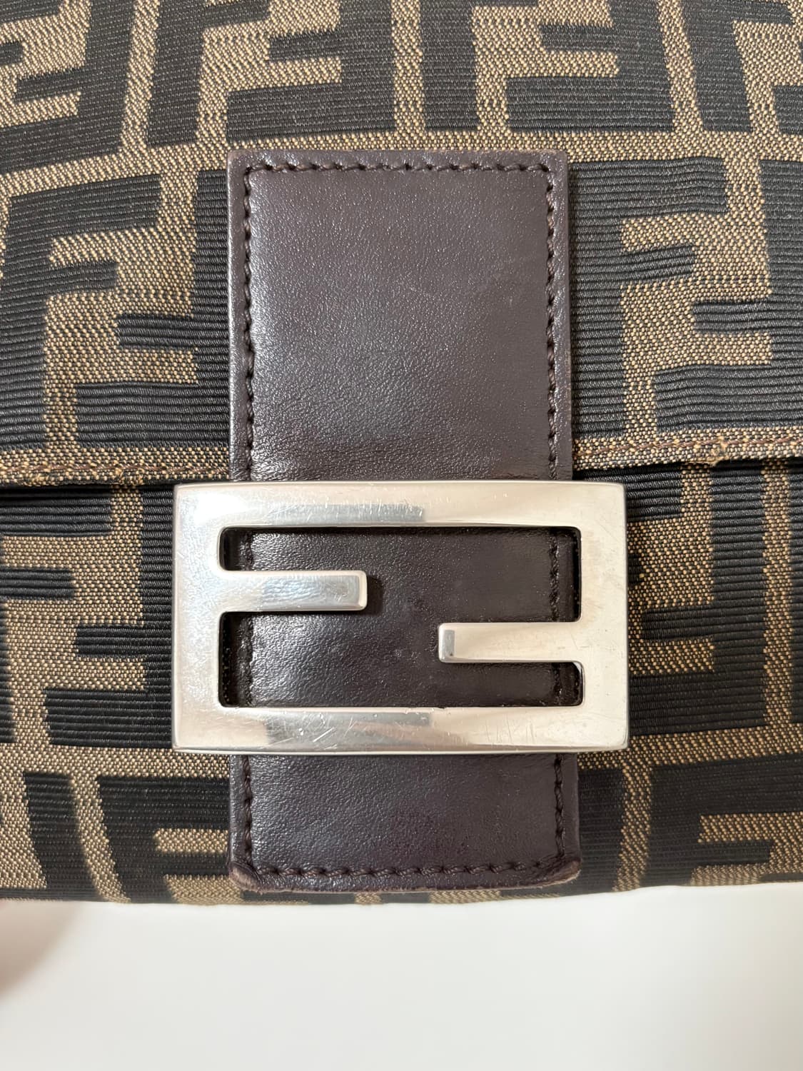 펜디 주카 맘마 바게트백 상품이미지2