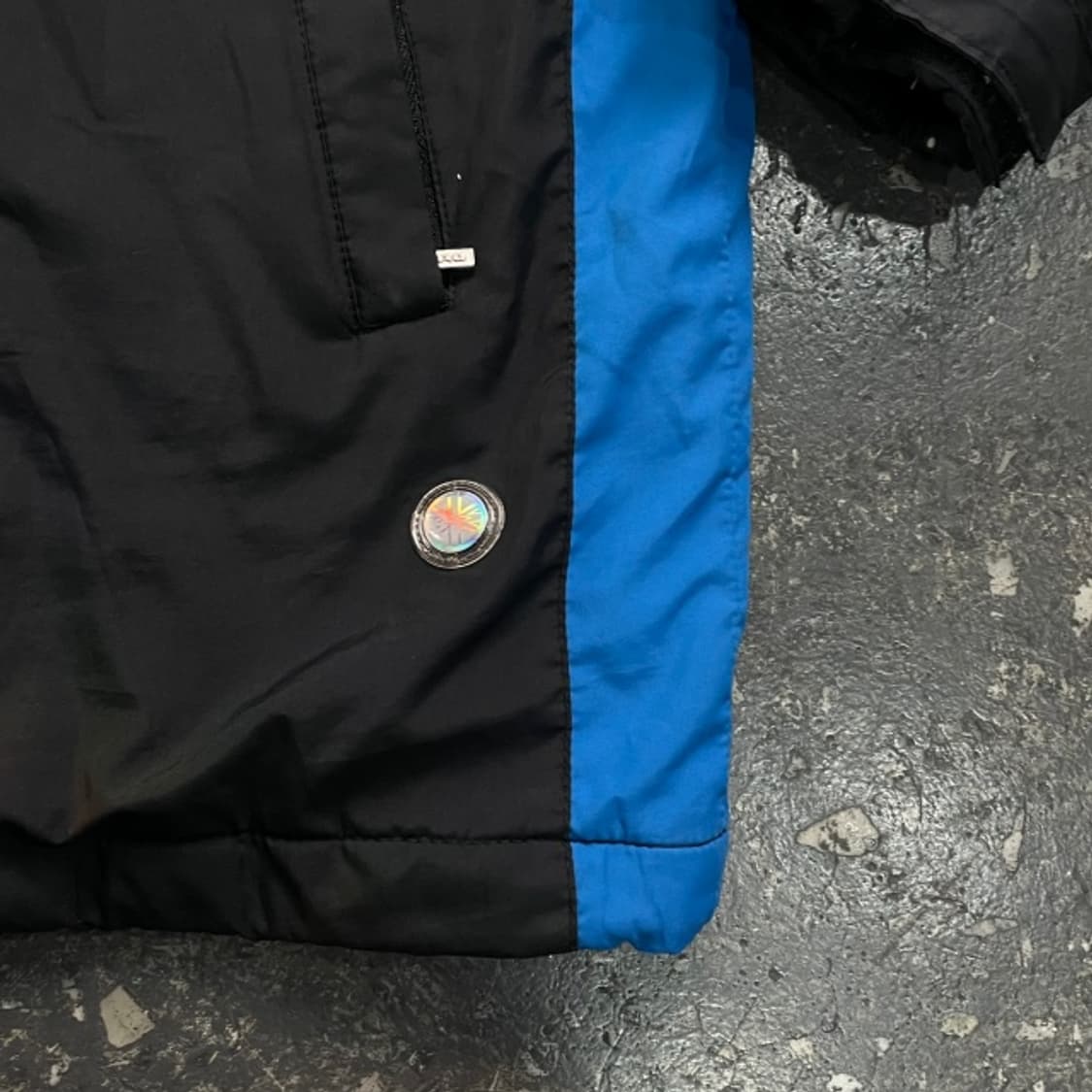 105 엄브로 빅로고 바람막이 상품이미지4