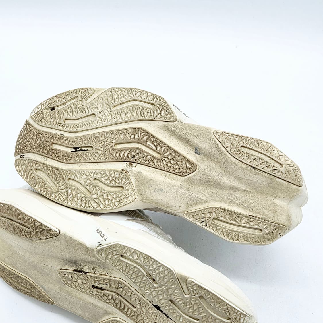 뉴발란스 우먼스 퓨어셀 레벨 v4 화이트 리넨 씨 솔트 (255 D) 상품이미지3