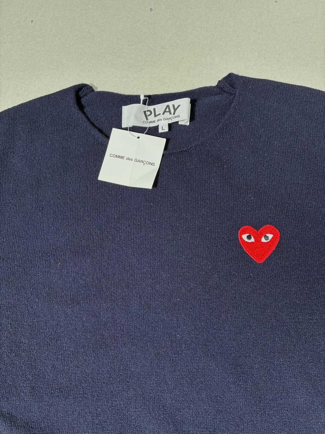 꼼데가르송 플레이 레드 와펜 울 니트 네이비 L사이즈 상품이미지3