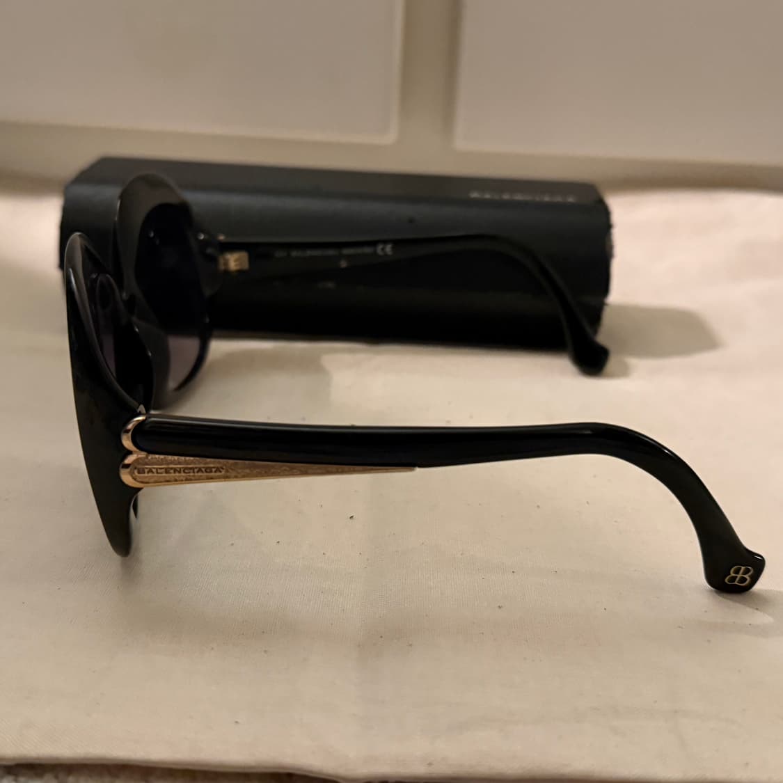 발렌시아가 오버사이즈 그레디언트 선글라스 상품이미지3