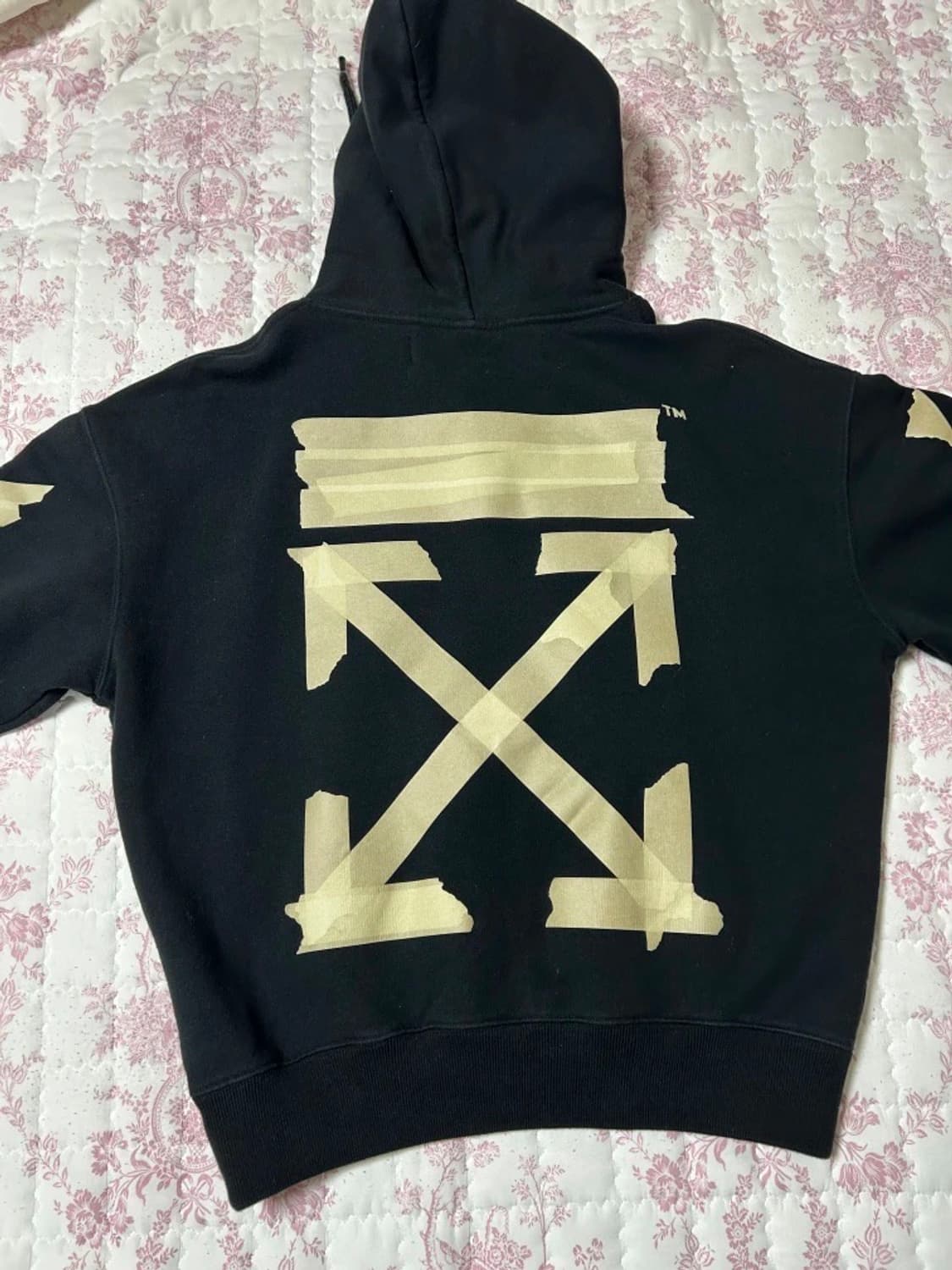 정품 오프화이트 애로우 테이프 후드티 90-S 블랙 상품이미지2