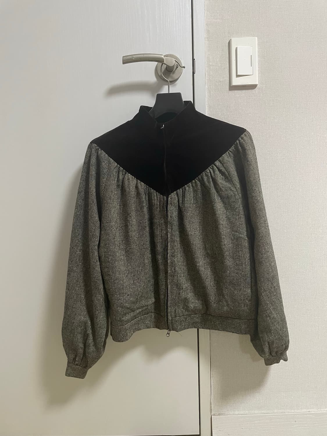 새제품.0) 아모멘토 울 트위드 요크 점퍼 벨벳울 블루종 자켓 브라운/차 상품이미지5