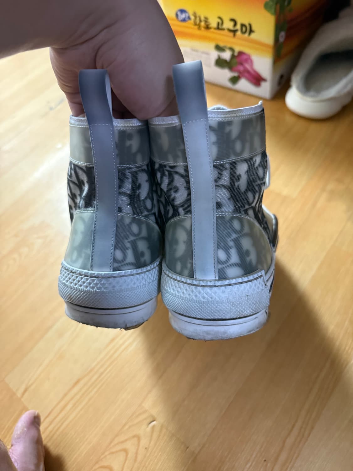 디올 오블리크 하이 270 판매합니다! 상품이미지2