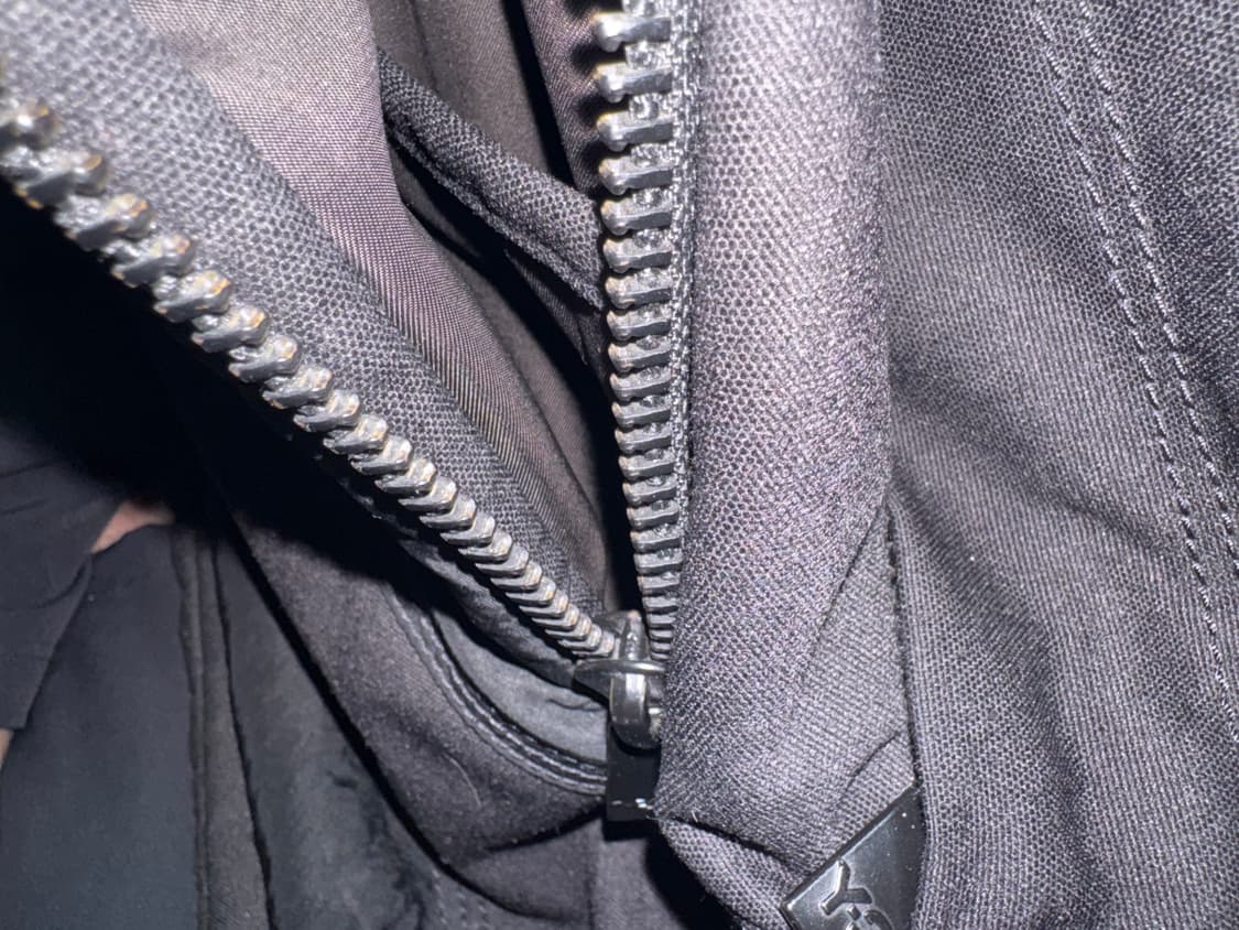 Y-3 로고 자수 블랙 백팩 상품이미지4