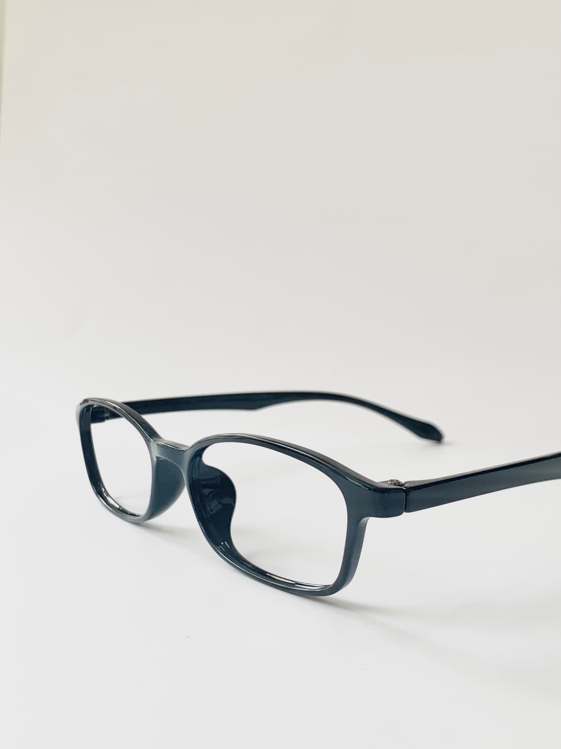 [픽키-618] 유광 딥블랙 사각 뿔테 안경 데드스탁 베이직 상품이미지5