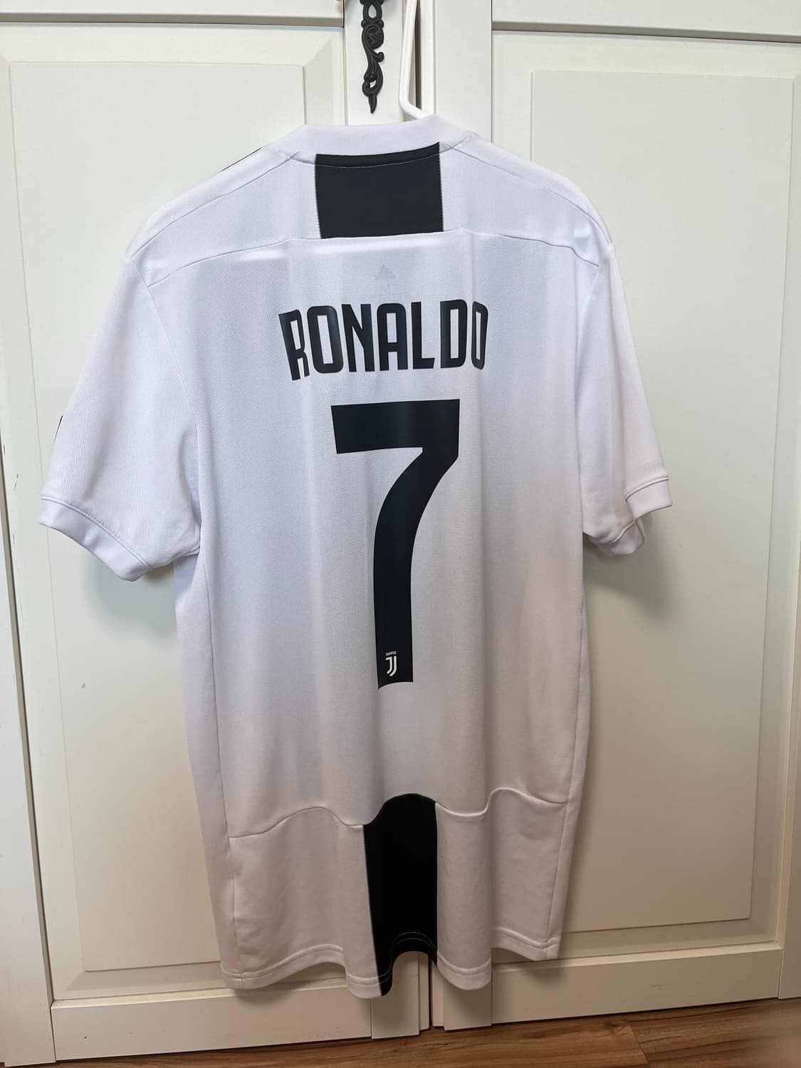 18/19 유벤투스 호날두 상품이미지1