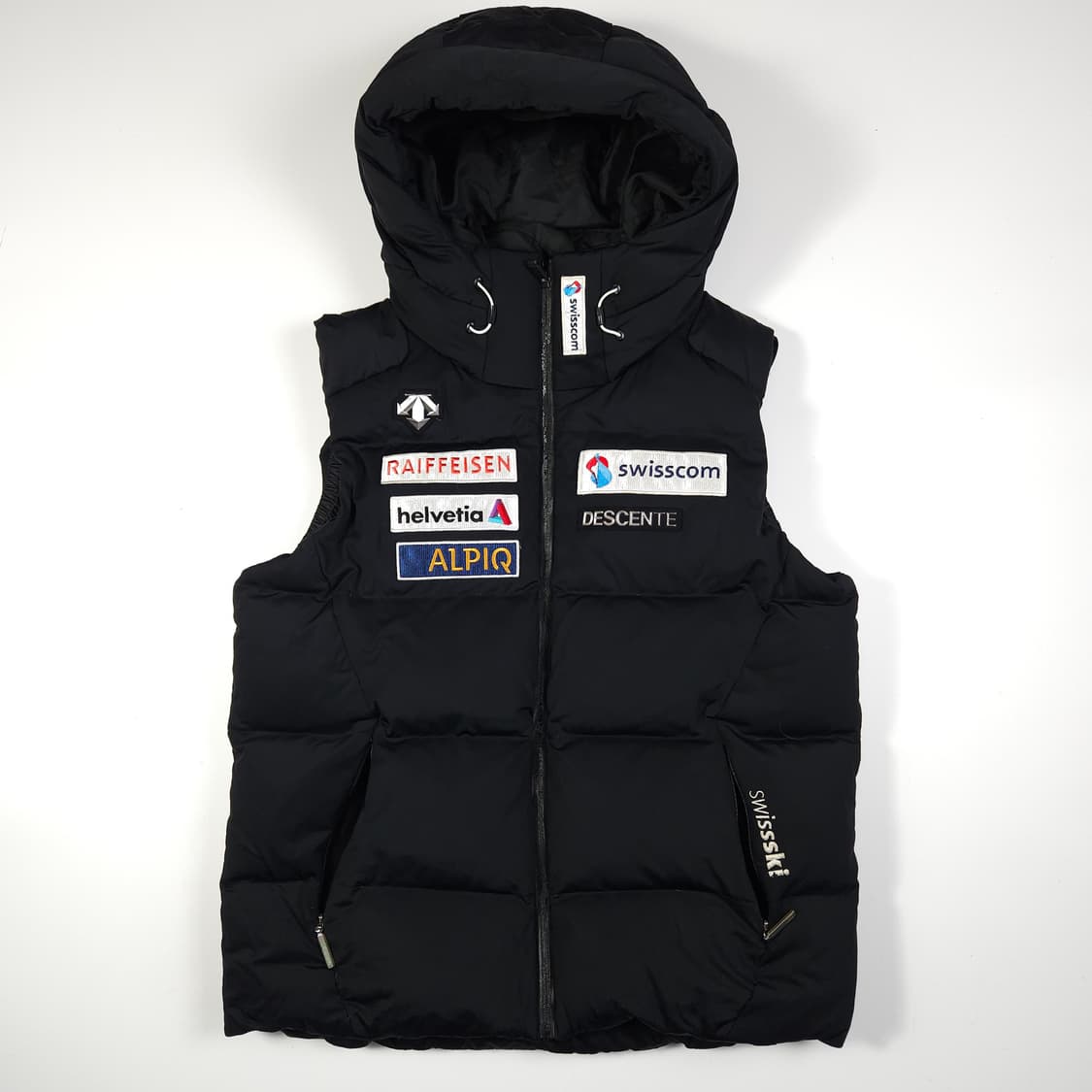 데상트 아우디 스위스 조끼패딩 상품이미지1
