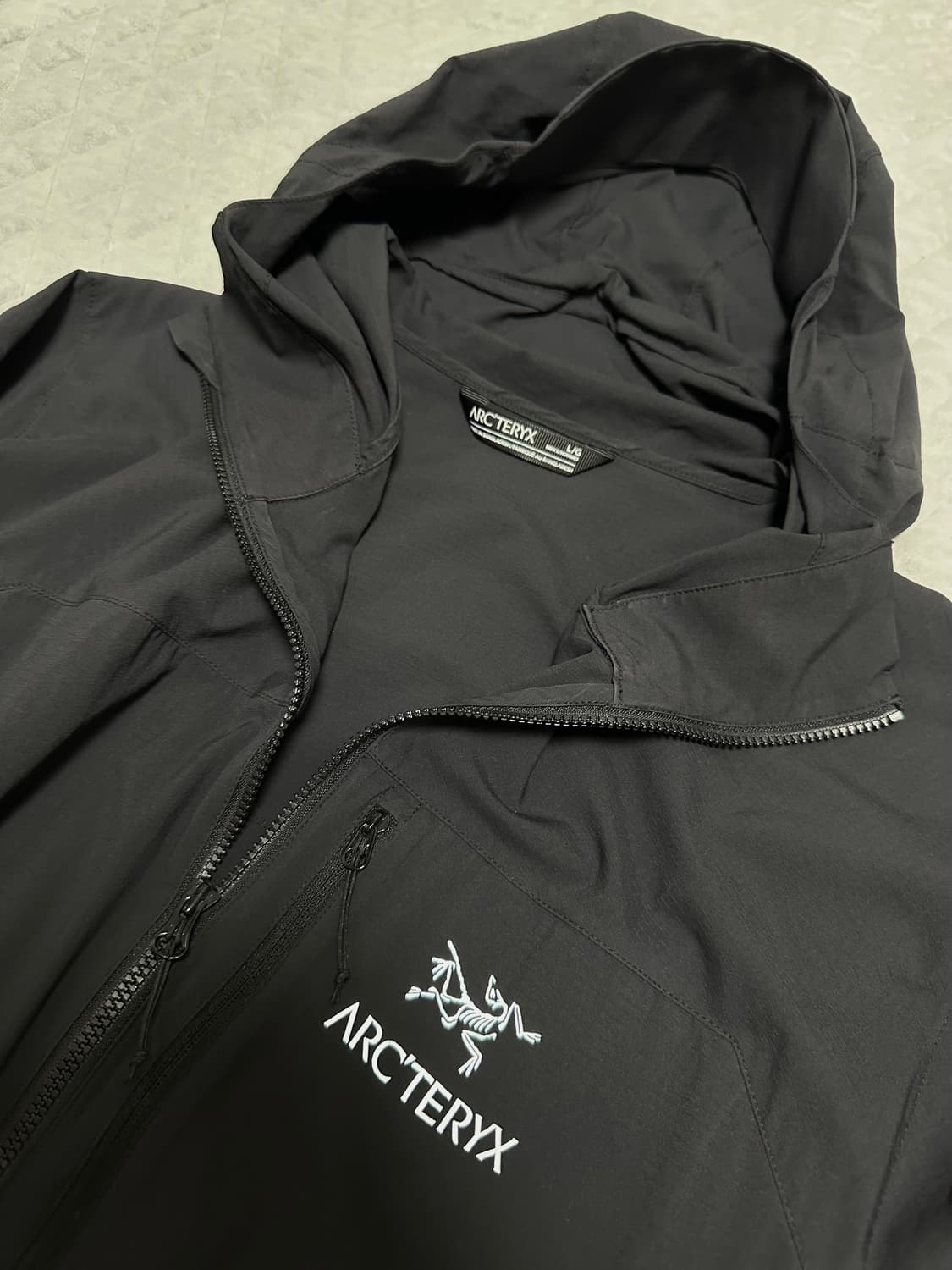 [L] 아크테릭스 스쿼미시 블랙 바람막이 상품이미지1