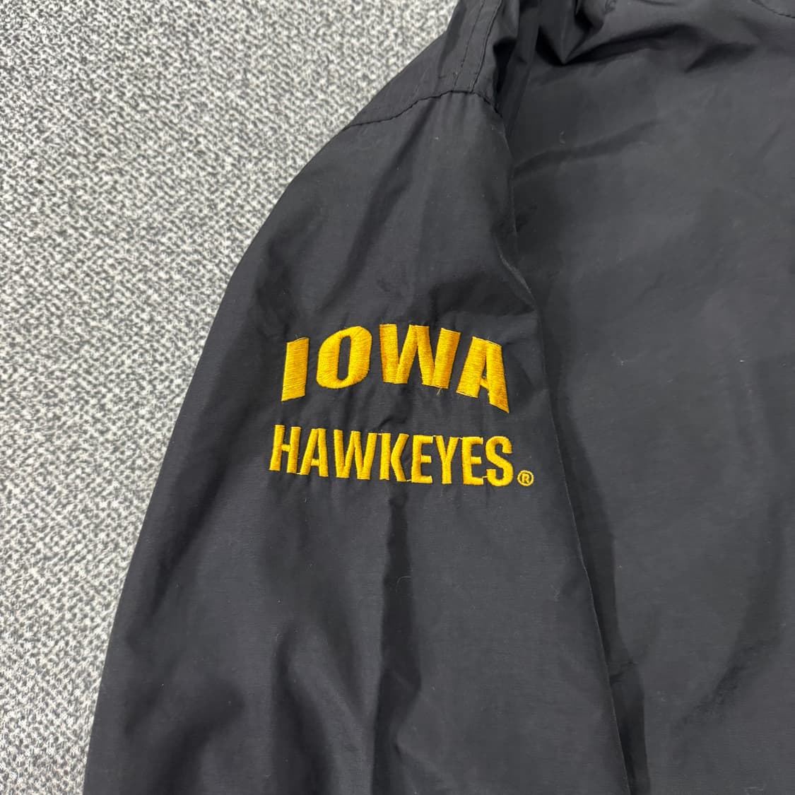 아이오와 호크아이즈 후드 자켓 상품이미지5