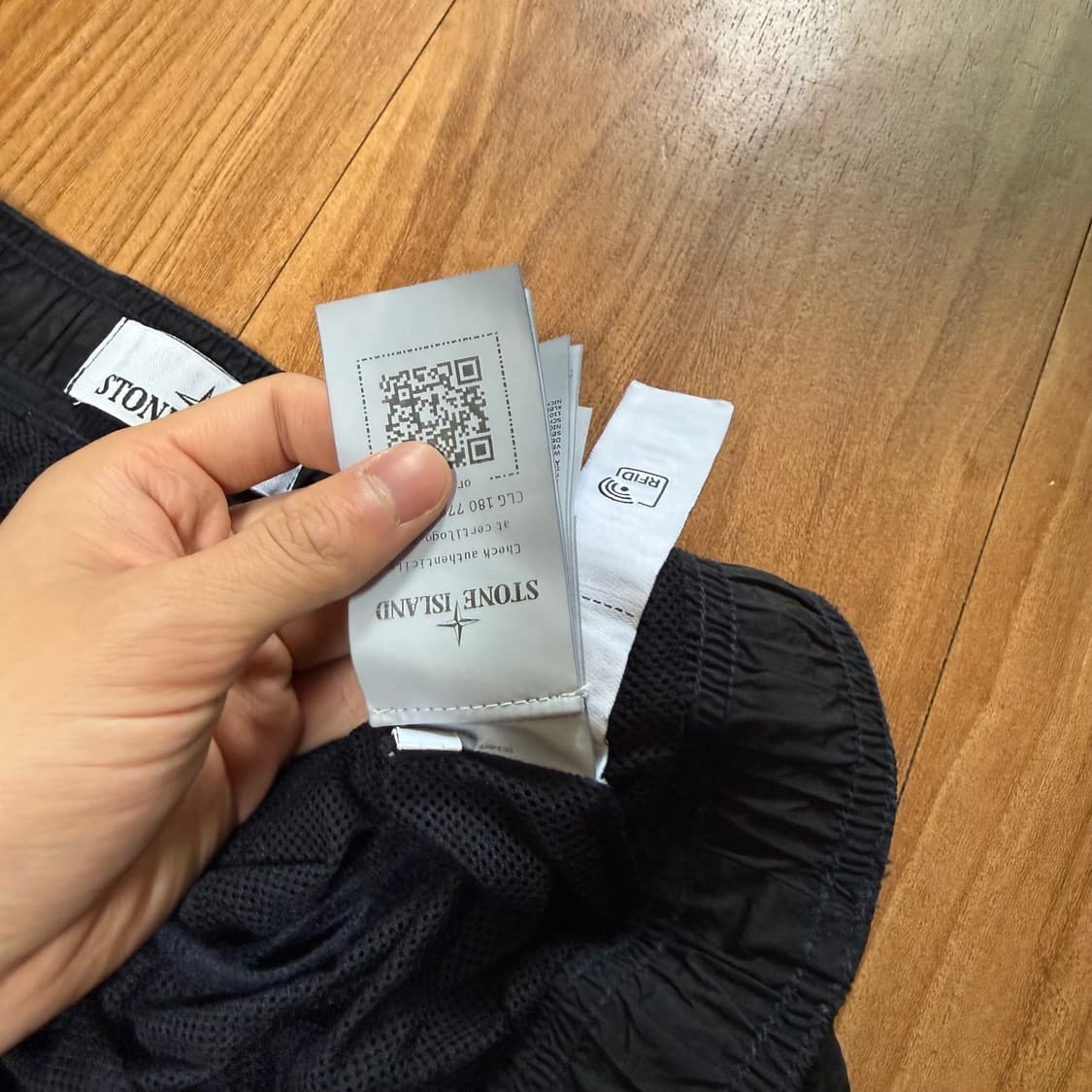 [M] 스톤아일랜드 나일론 스윔팬츠 상품이미지4