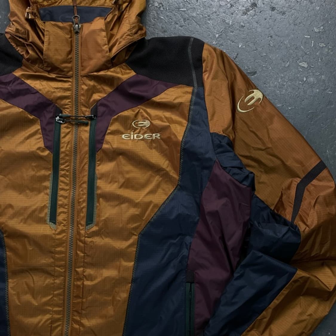 105 아이더 바람막이  상품이미지2