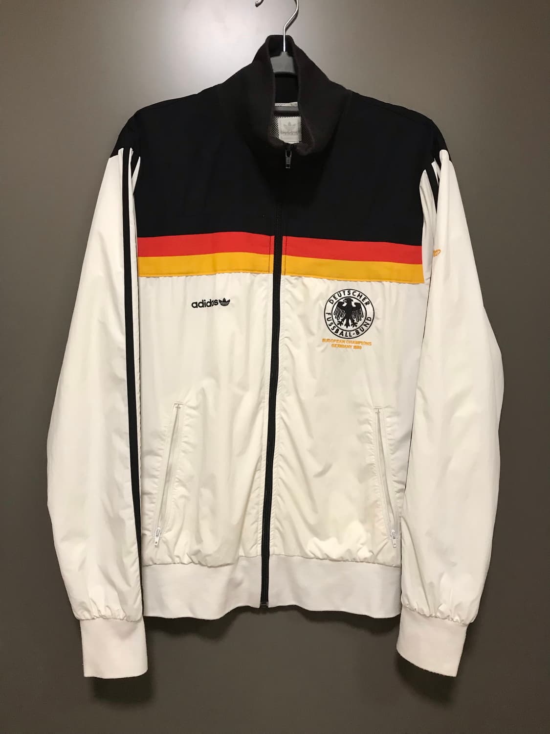 아디다스 독일 바람막이 상품이미지1