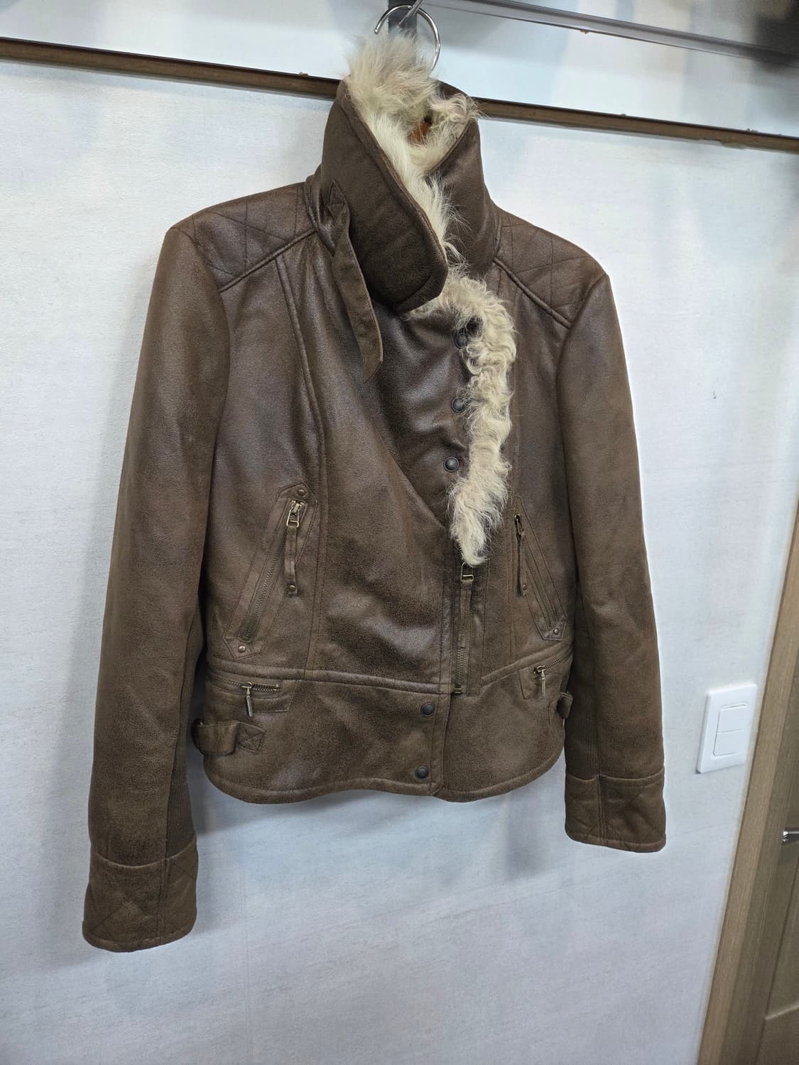 지오송지오 양털 퍼 안감밍크 무스탕 자켓 66 상품이미지6