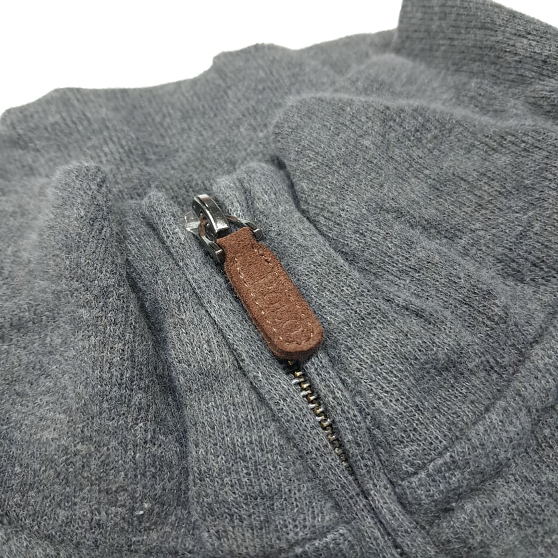 CL833 M 폴로 에스테이트립 가죽풀러 스톤그레이 하프집업 스웻셔츠 상품이미지3