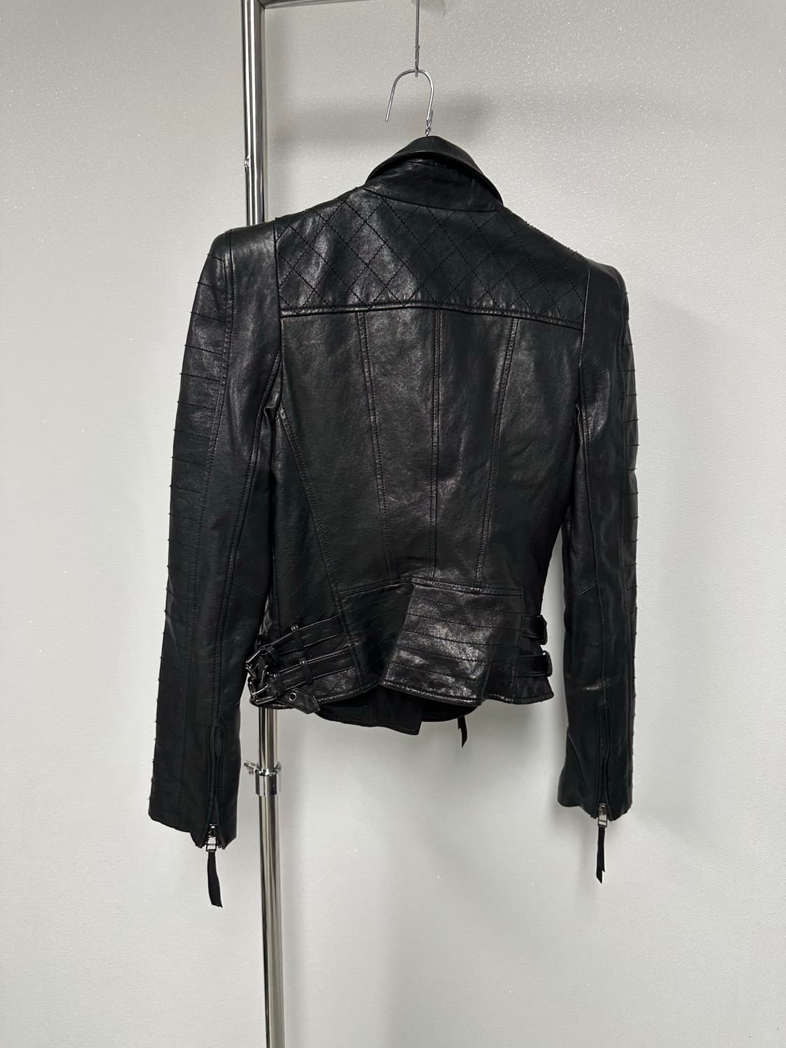 사선 디테일 레더 자켓 상품이미지8