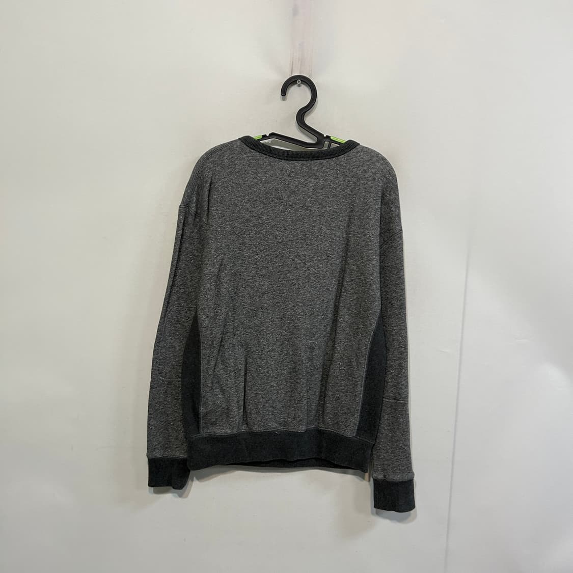 헤지스 여성 기모 맨투맨 85 상품이미지3