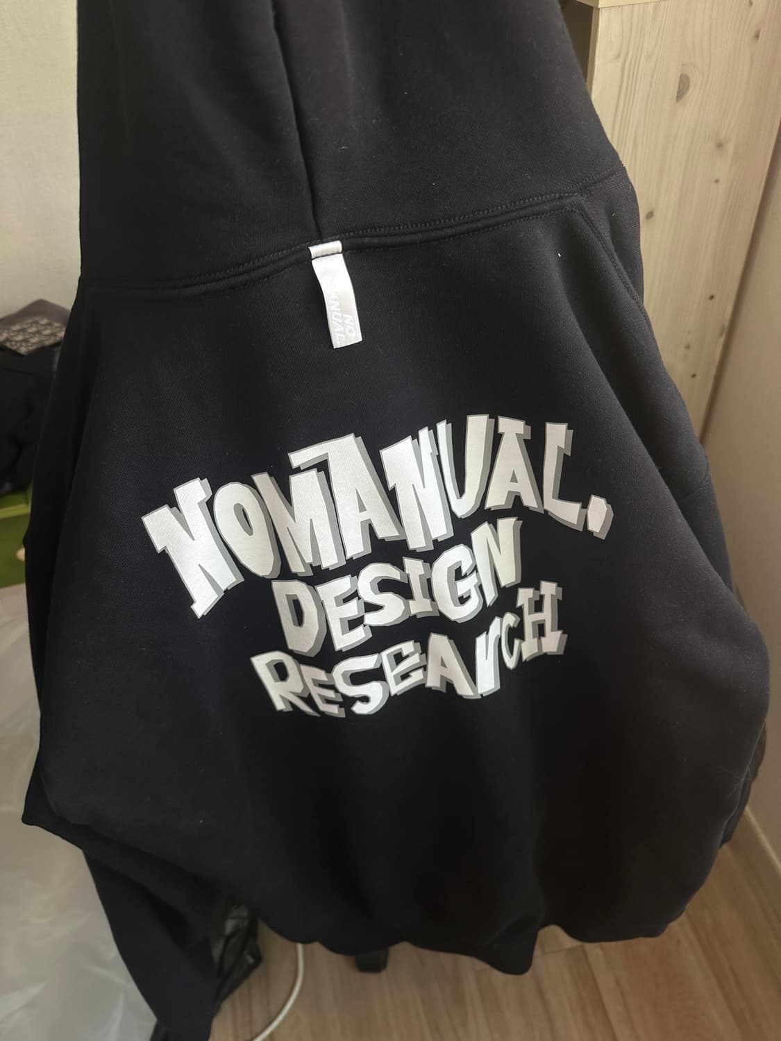 노메뉴얼 후드티 판매 상품이미지2