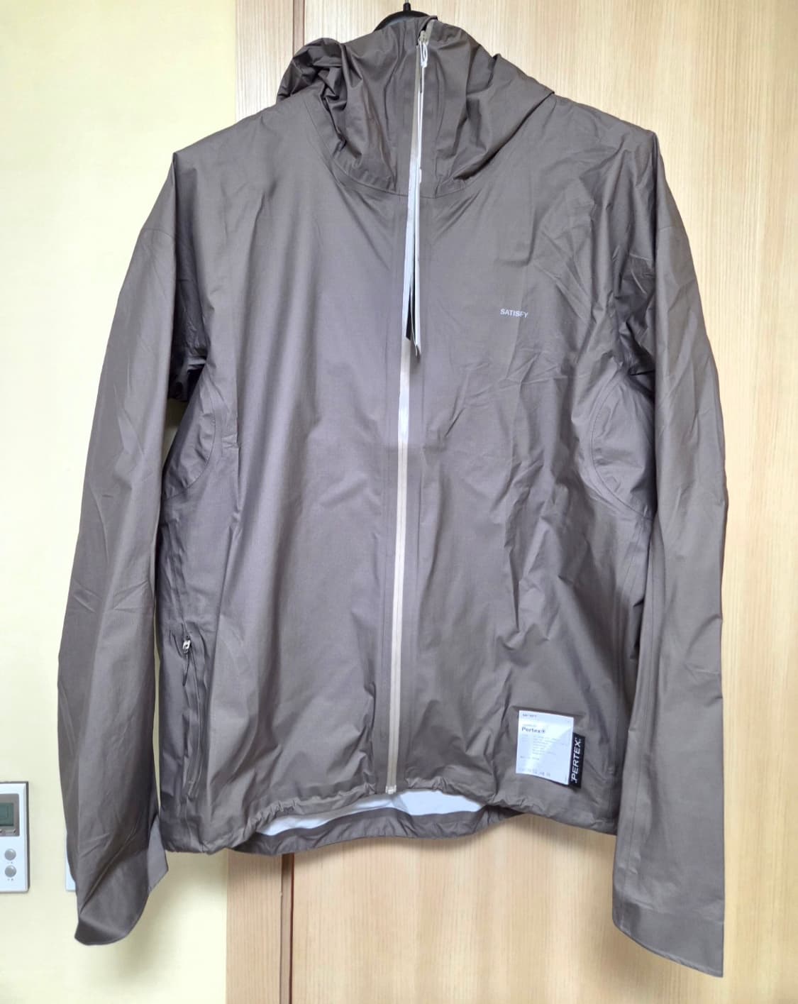 Satisfy 새티스파이 퍼텍스 3L 플라이 레인 자켓 팔콘 라지사이즈 상품이미지2