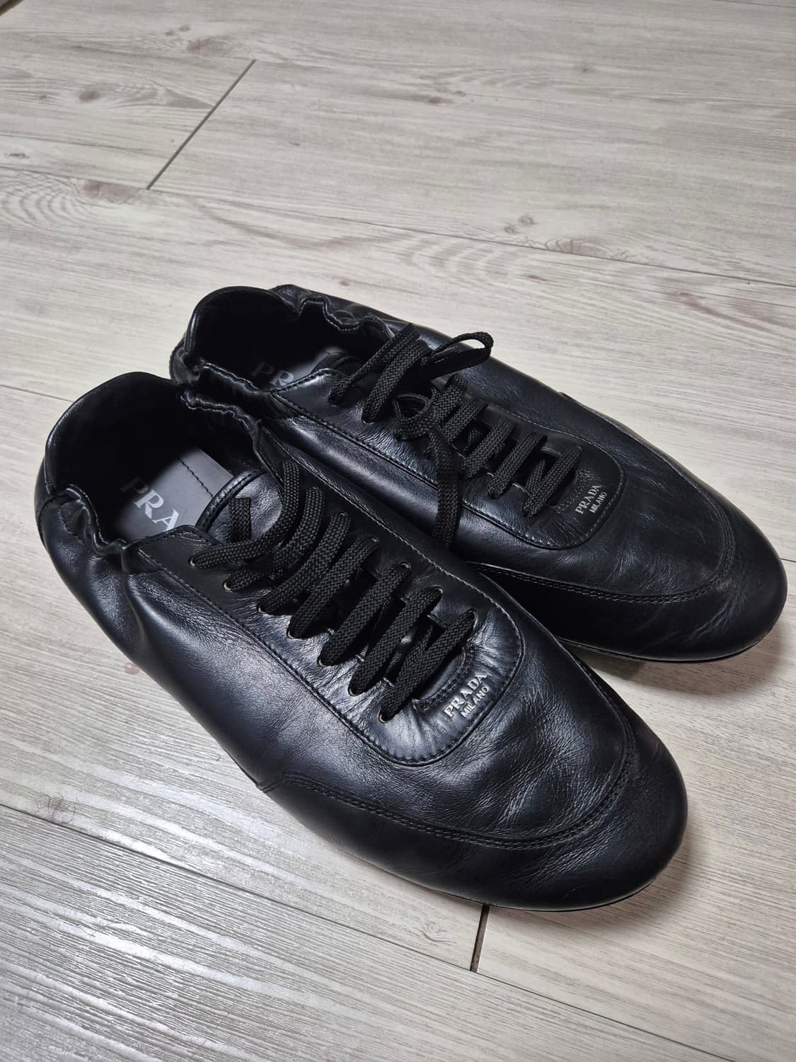 프라다 컬랩스 레더 블랙 UK8 270 상품이미지2