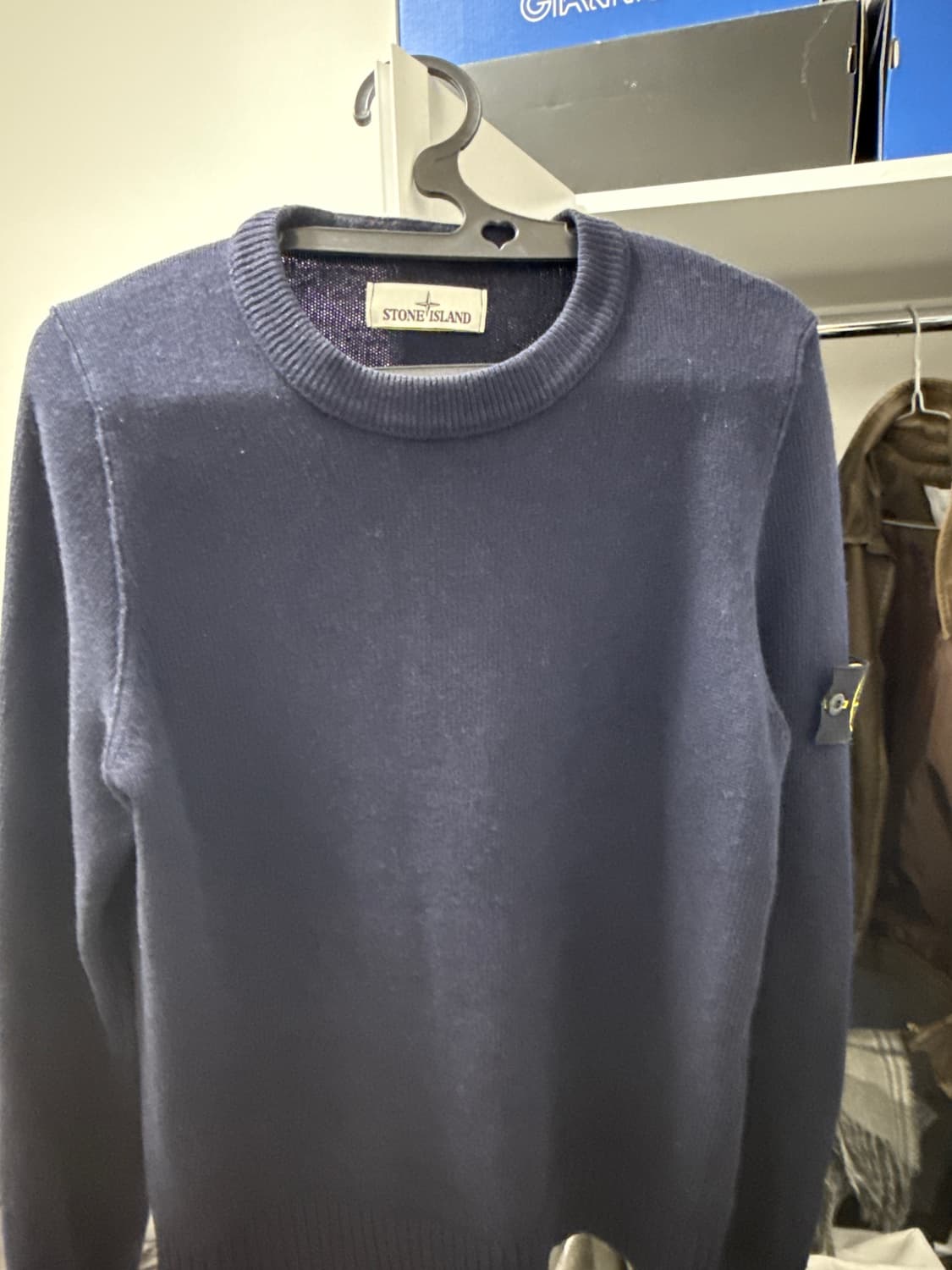 스톤아일랜드 네이비니트 상품이미지1