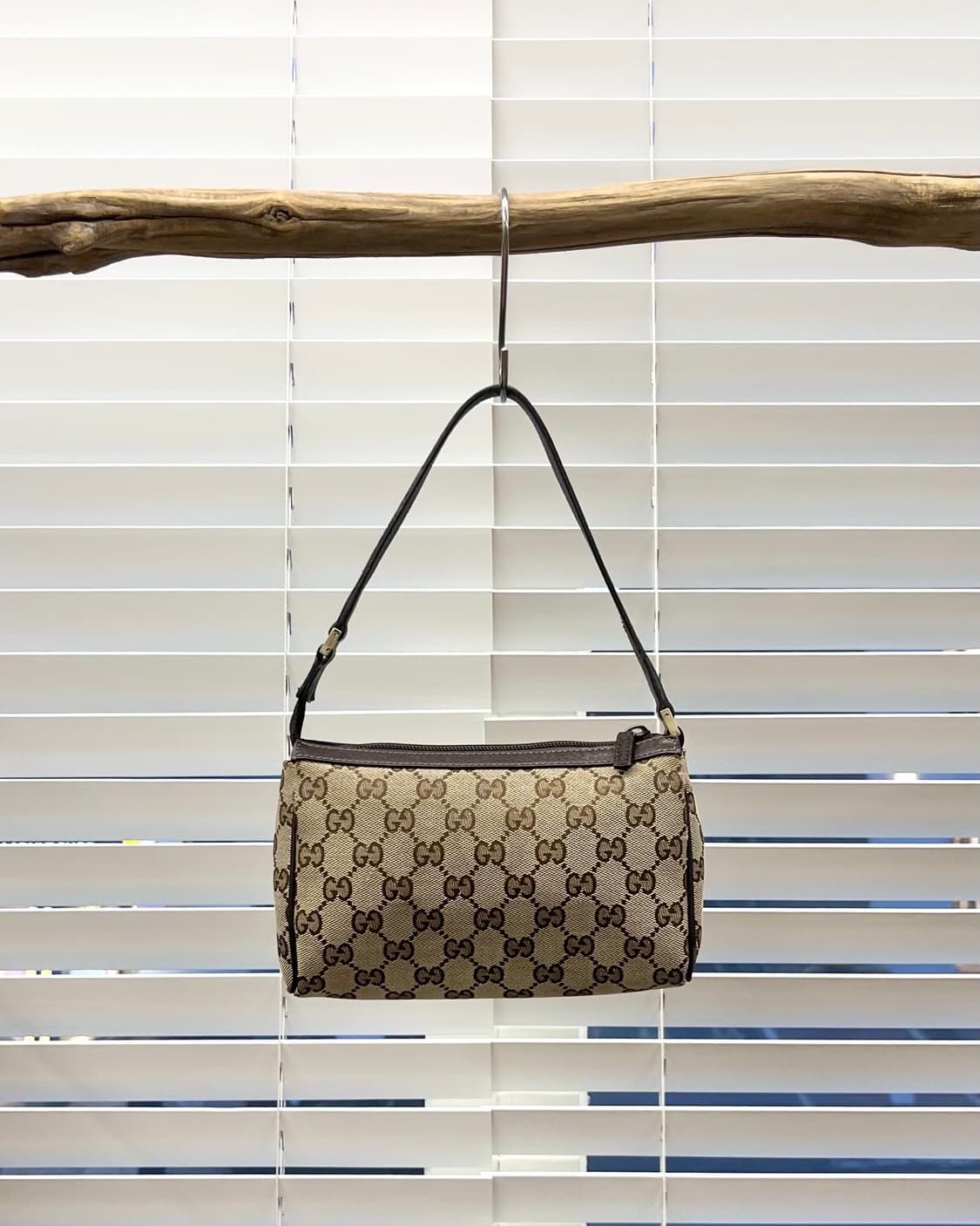 구찌 에베이 디 링 포쉐트 핸드백 상품이미지1