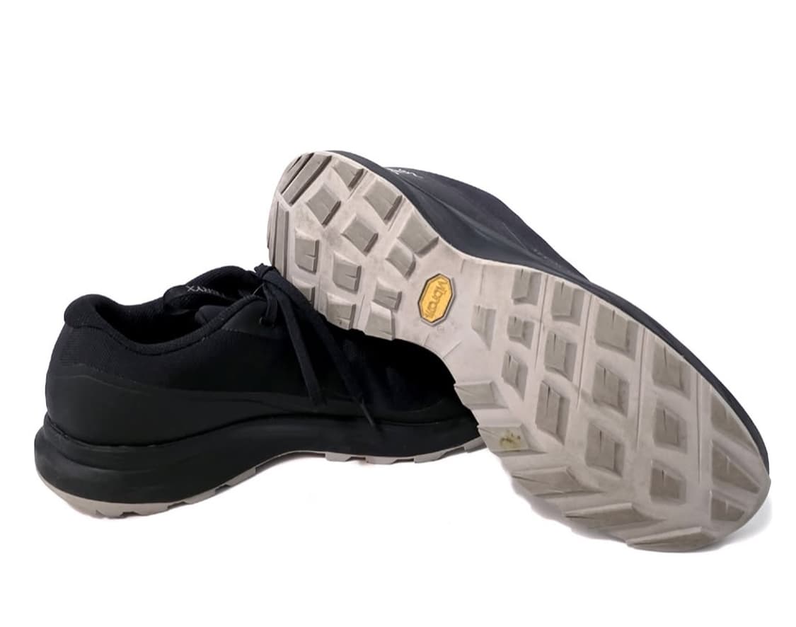 아크테릭스 Aerios FL 블랙 270 상품이미지5