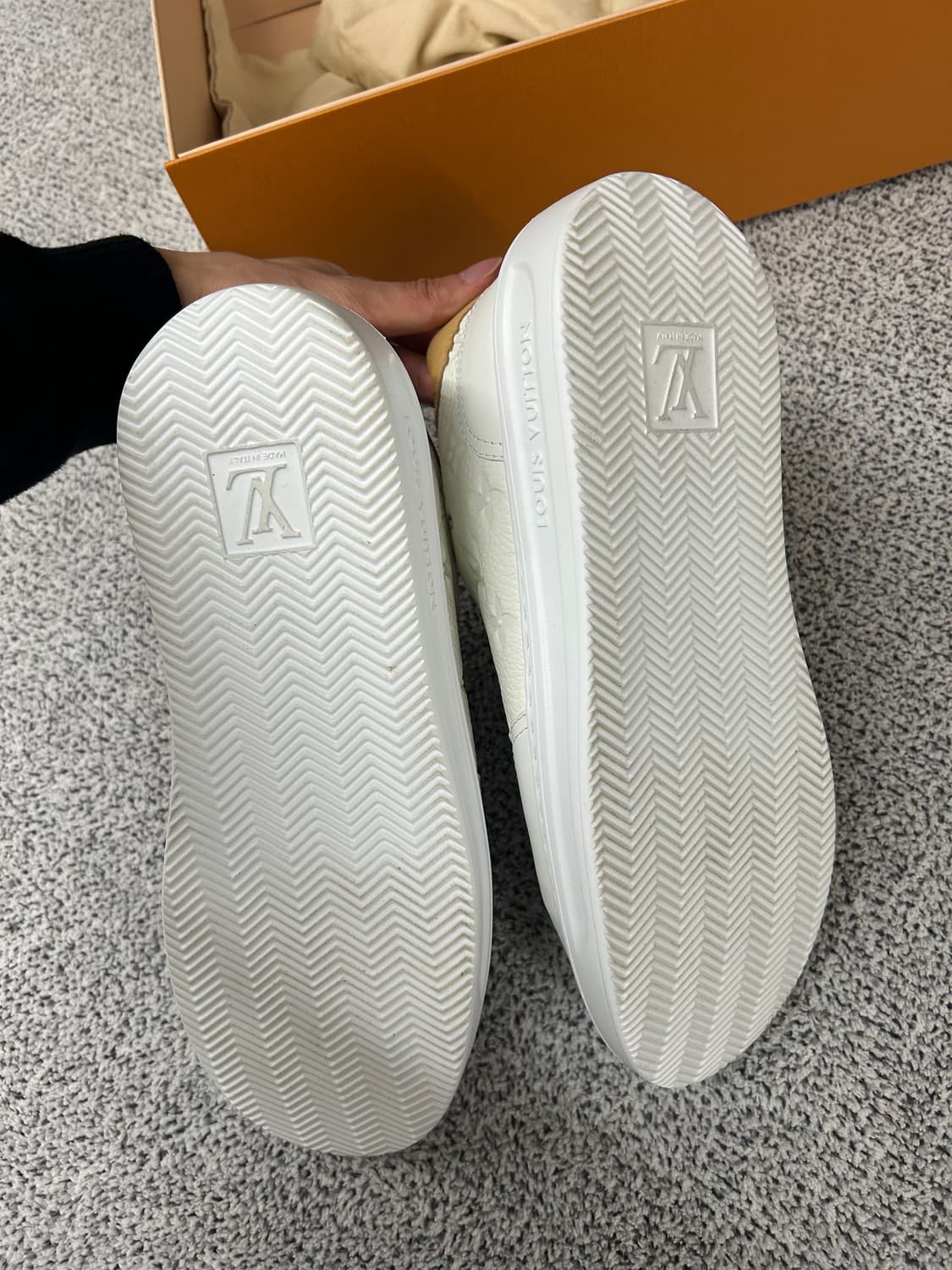 [새상품/270] 루이비통 비버리힐스 스니커즈  상품이미지9