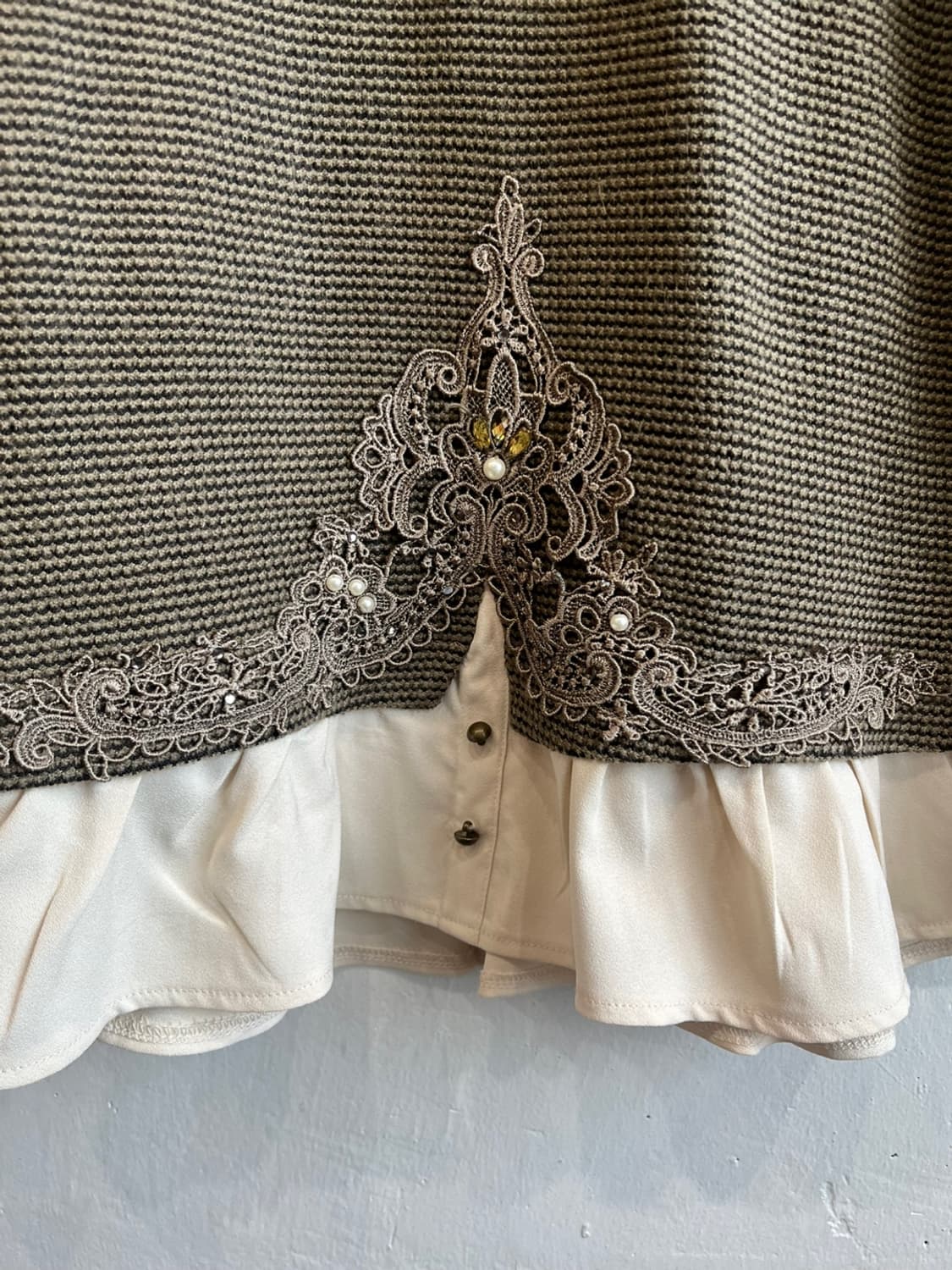 액시즈팜 와플 레이어드 블라우스 상품이미지2