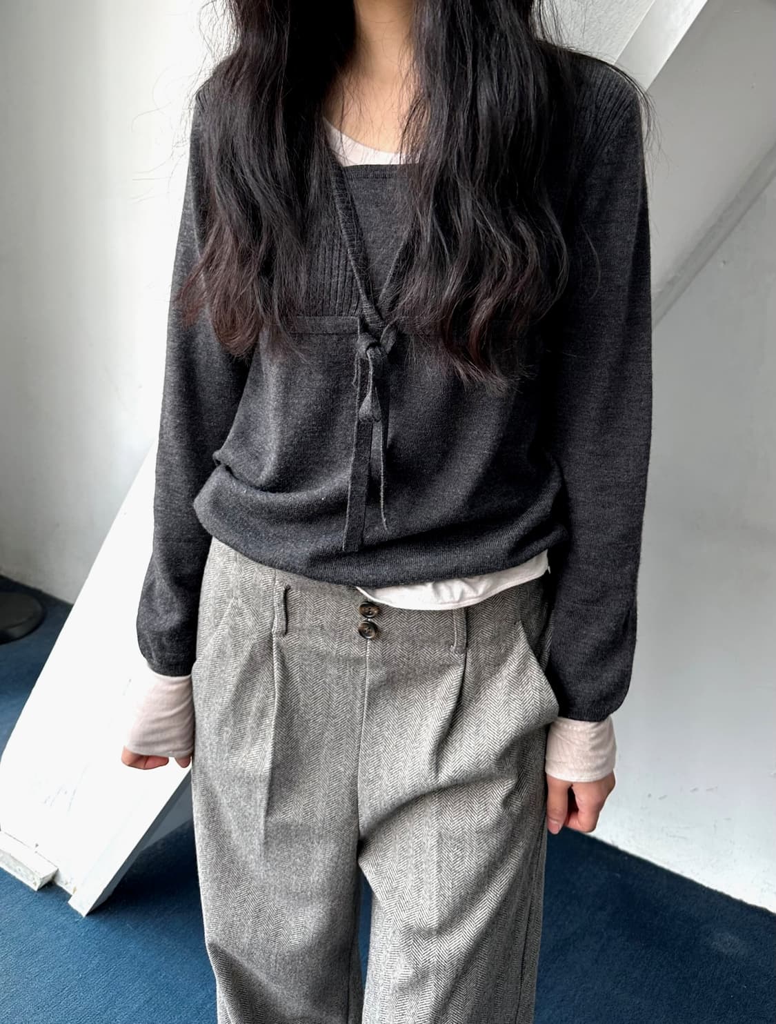 High gauge design strap knit TOP 상품이미지8