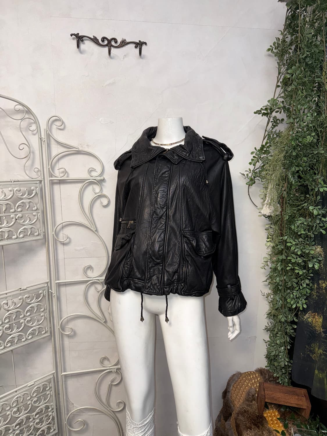 Black lamb skin high neck bomber  상품이미지6