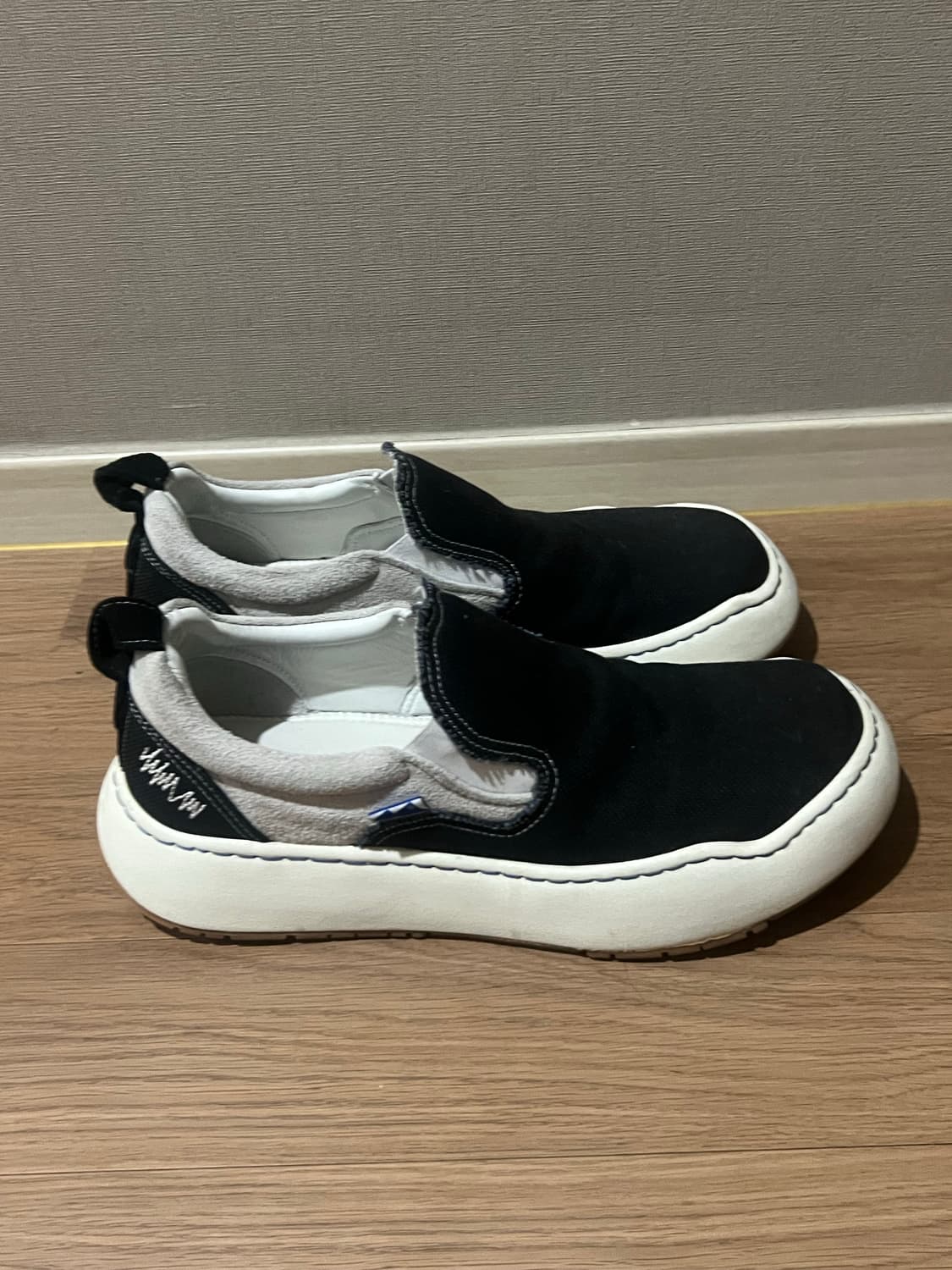 아더에러 스니커즈 43 상품이미지1