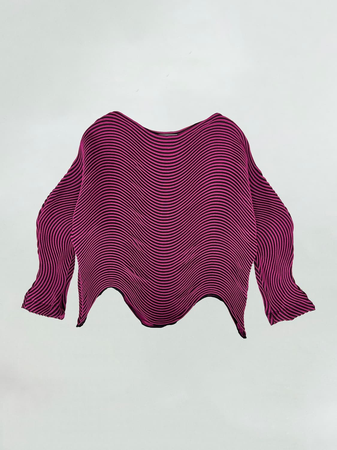 이세이미야케 웨이브 플리츠 탑 상품이미지2