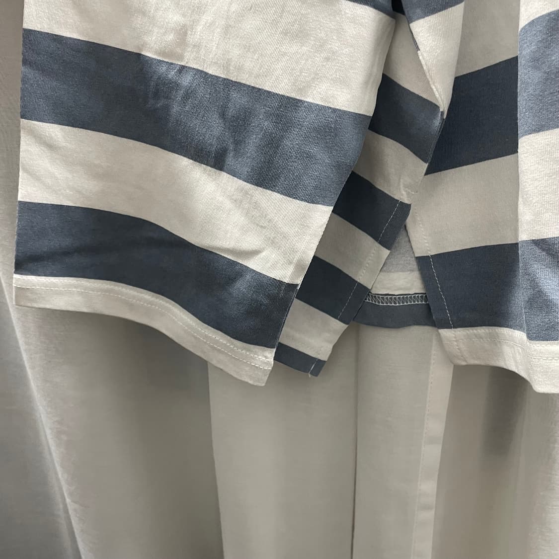 어텐션로우/ 오버핏 스트라이프 롱 슬리브 딥블루/ 2 상품이미지4